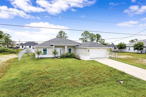 House in Cape Coral, Florida 4 bedrooms № 2401314 - photo 2