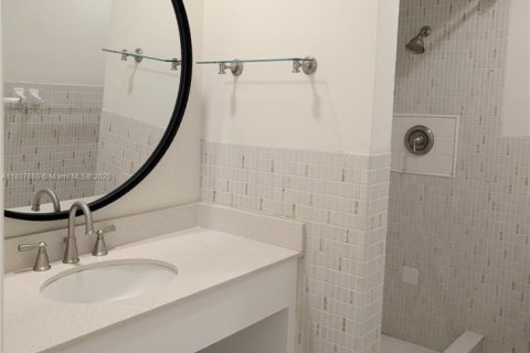 Casa en alquiler en Coral Gables, Florida, 3 dormitorios, 167.22 m2 № 1948881 - foto 10