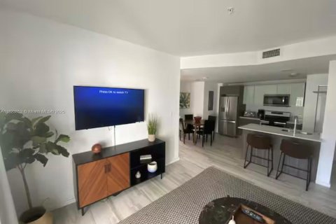 Condo in Miami, Florida, 2 bedrooms  № 1936550 - photo 14