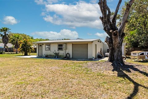 House in Sarasota, Florida 3 bedrooms, 156.08 sq.m. № 1587310 - photo 17