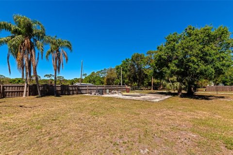 House in Sarasota, Florida 3 bedrooms, 156.08 sq.m. № 1587310 - photo 25