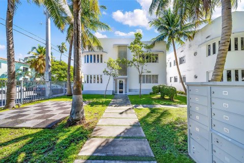 Condo in Miami Beach, Florida, 1 bedroom  № 2068176 - photo 18