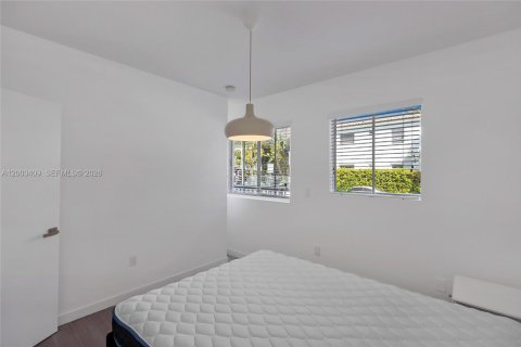 Condo in Miami Beach, Florida, 1 bedroom  № 2068176 - photo 14