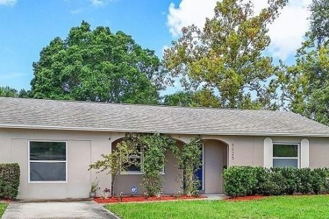 House in Saint Petersburg, Florida 3 bedrooms, 136.75 sq.m. № 1876687 - photo 2
