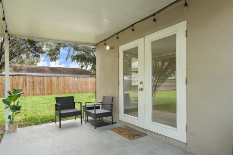 House in Saint Petersburg, Florida 3 bedrooms, 136.75 sq.m. № 1876687 - photo 14