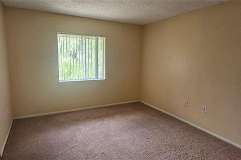 Copropriété à louer à Sarasota, Floride: 2 chambres, 89.84 m2 № 2119535 - photo 5