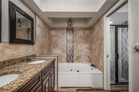 Villa ou maison à vendre à Apollo Beach, Floride: 4 chambres, 197.42 m2 № 2105648 - photo 28