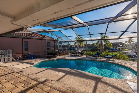 Villa ou maison à vendre à Apollo Beach, Floride: 4 chambres, 197.42 m2 № 2105648 - photo 5
