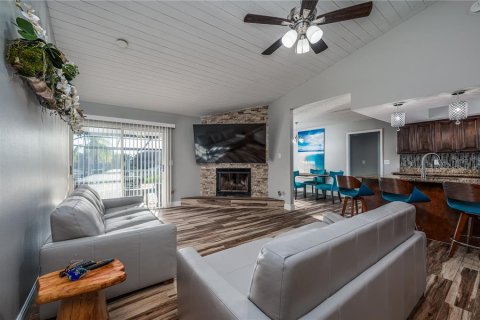 Villa ou maison à vendre à Apollo Beach, Floride: 4 chambres, 197.42 m2 № 2105648 - photo 18