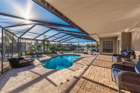 Villa ou maison à vendre à Apollo Beach, Floride: 4 chambres, 197.42 m2 № 2105648 - photo 6