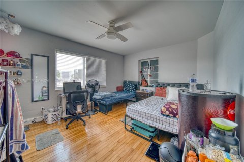 Propiedad comercial en venta en North Miami, Florida № 1940843 - foto 11