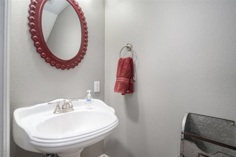 House in Fish Hawk, Florida 3 bedrooms, 270.53 sq.m. № 1544533 - photo 21