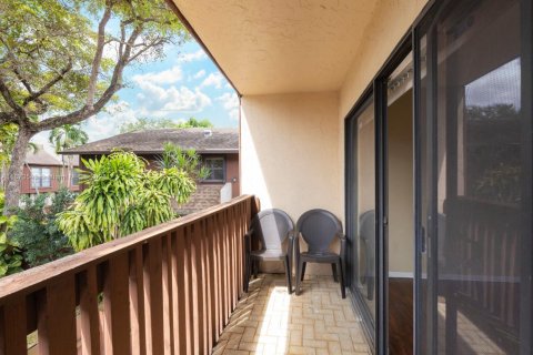 Townhouse in Miami, Florida 2 bedrooms, 123.56 sq.m. № 1896097 - photo 3