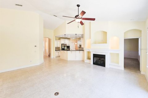 Villa ou maison à vendre à Palm Coast, Floride: 4 chambres, 215.72 m2 № 1721405 - photo 11
