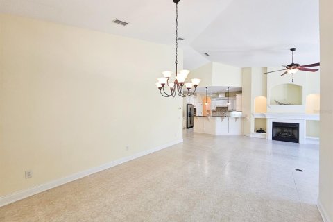 Villa ou maison à vendre à Palm Coast, Floride: 4 chambres, 215.72 m2 № 1721405 - photo 13