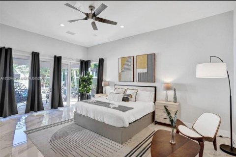 House in Plantation, Florida 9 bedrooms, 383.97 sq.m. № 2068823 - photo 21