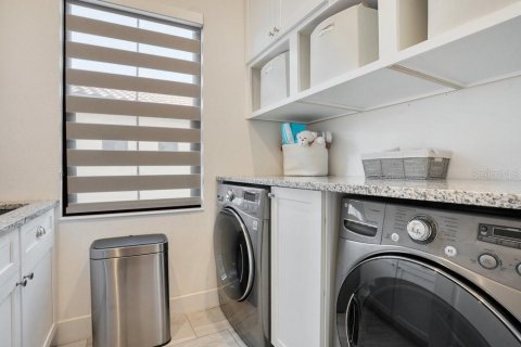 Casa en venta en Orlando, Florida, 3 dormitorios, 326.92 m2 № 1900474 - foto 30