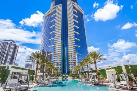 Studio à Condo à Miami, Floride  № 2080768