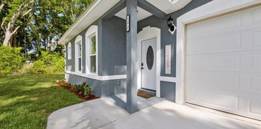 Casa en Crescent City, Florida 3 dormitorios, 144.56 m2 № 766859