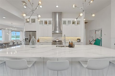 Casa en venta en Auburndale, Florida, 5 dormitorios, 397.71 m2 № 1914383 - foto 16