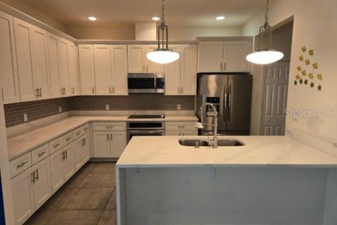 Townhouse in Kissimmee, Florida 3 bedrooms, 201.23 sq.m. № 2095571 - photo 2