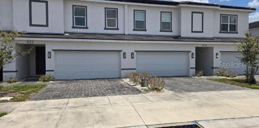 Townhouse in Kissimmee, Florida 3 bedrooms, 201.23 sq.m. № 2095571