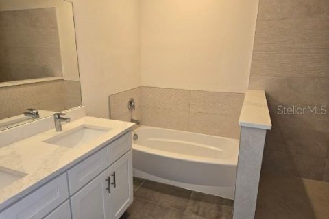 Townhouse in Kissimmee, Florida 3 bedrooms, 201.23 sq.m. № 2095571 - photo 10