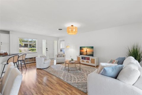 Casa en alquiler en Largo, Florida, 3 dormitorios, 131.83 m2 № 1901800 - foto 2