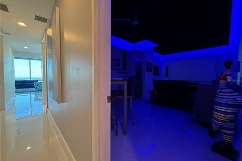 Condominio en alquiler en Orlando, Florida, 4 dormitorios, 294.69 m2 № 2277566 - foto 27