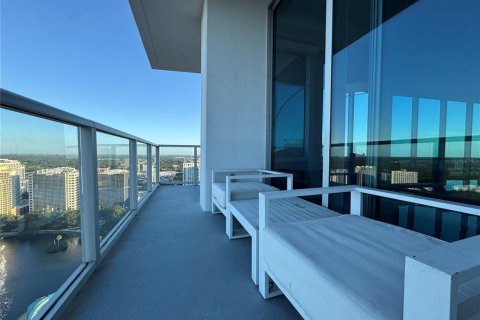 Condominio en alquiler en Orlando, Florida, 4 dormitorios, 294.69 m2 № 2277566 - foto 23