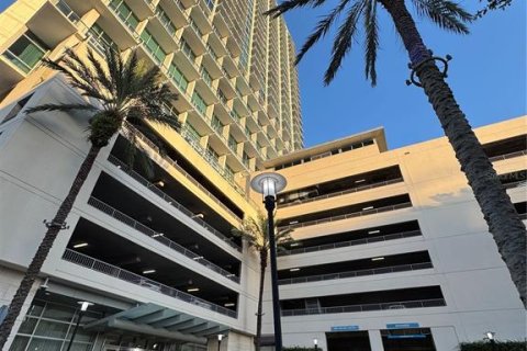 Condo in Orlando, Florida, 4 bedrooms  № 2277566
