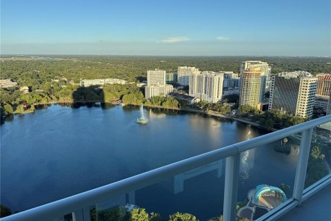 Condominio en alquiler en Orlando, Florida, 4 dormitorios, 294.69 m2 № 2277566 - foto 20