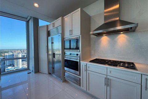 Condominio en alquiler en Orlando, Florida, 4 dormitorios, 294.69 m2 № 2277566 - foto 7