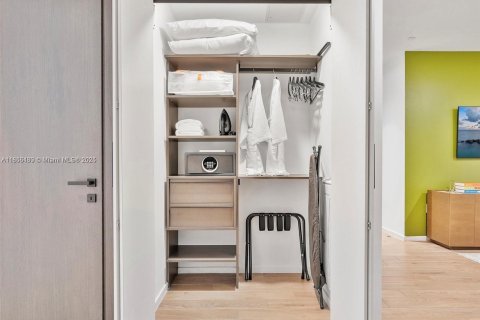 Copropriété à vendre à Miami, Floride: 1 chambre, 53.79 m2 № 1962770 - photo 11