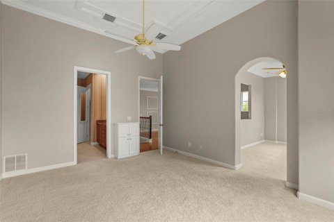 Townhouse in Davenport, Florida 4 bedrooms, 276.48 sq.m. № 2347344 - photo 12
