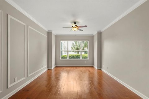 Townhouse in Davenport, Florida 4 bedrooms, 276.48 sq.m. № 2347344 - photo 9