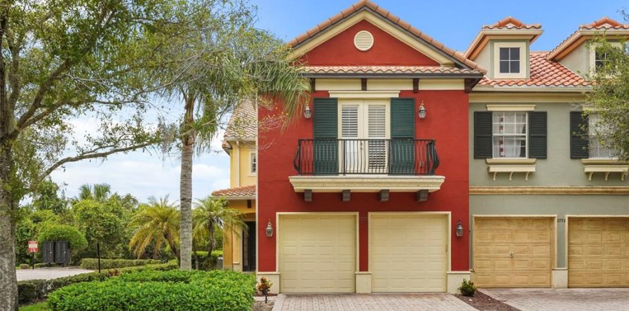 Townhouse in Davenport, Florida 4 bedrooms, 276.48 sq.m. № 2347344