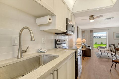 Купить кондоминиум в Сарасота, Флорида 5 комнат, 85.56м2, № 1898502 - фото 15