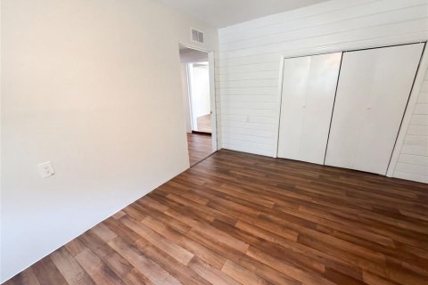 Villa ou maison à vendre à Temple Terrace, Floride: 4 chambres, 200.2 m2 № 2410449 - photo 14