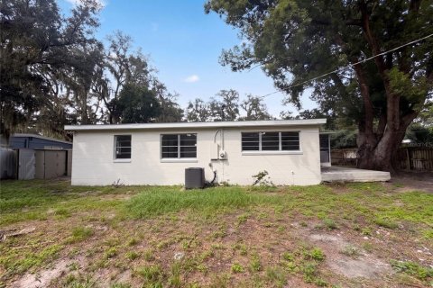 Villa ou maison à vendre à Temple Terrace, Floride: 4 chambres, 200.2 m2 № 2410449 - photo 2