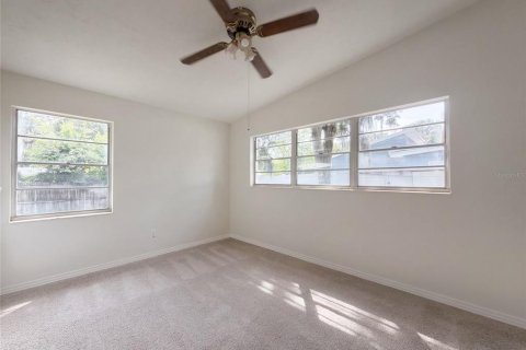 Villa ou maison à vendre à Temple Terrace, Floride: 4 chambres, 200.2 m2 № 2410449 - photo 11