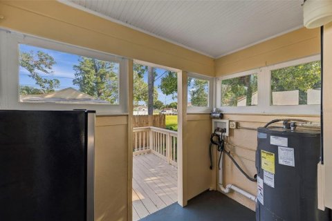 Commercial property in Saint Petersburg, Florida 4 bedrooms, 115.94 sq.m. № 2371592 - photo 16