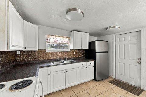 Commercial property in Saint Petersburg, Florida 4 bedrooms, 115.94 sq.m. № 2371592 - photo 23