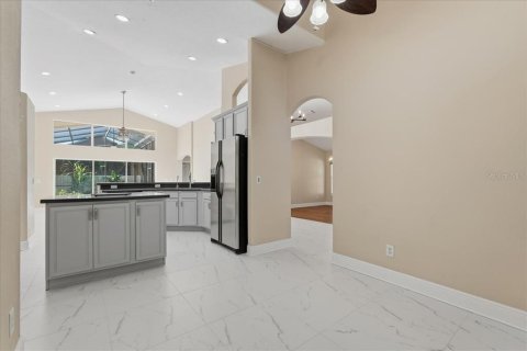 Villa ou maison à vendre à Tampa, Floride: 4 chambres, 238.48 m2 № 2419517 - photo 20