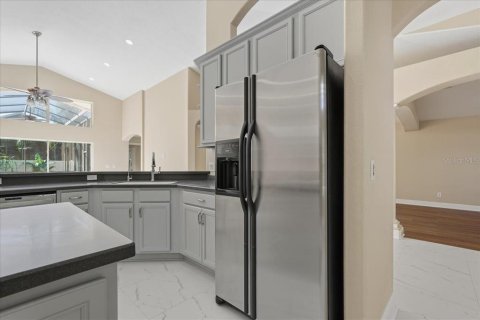 Villa ou maison à vendre à Tampa, Floride: 4 chambres, 238.48 m2 № 2419517 - photo 17