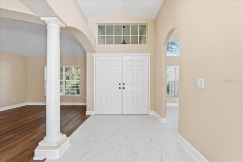 Villa ou maison à vendre à Tampa, Floride: 4 chambres, 238.48 m2 № 2419517 - photo 9