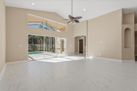 Villa ou maison à vendre à Tampa, Floride: 4 chambres, 238.48 m2 № 2419517 - photo 25