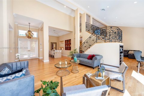Villa ou maison à louer à Weston, Floride: 3 chambres, 331.48 m2 № 2385270 - photo 16