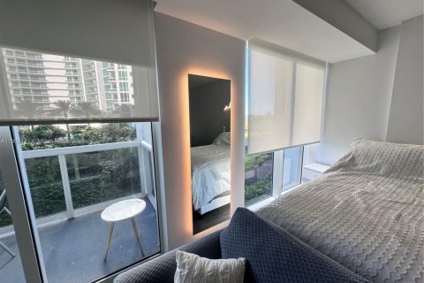 Condo in Bal Harbour, Florida  № 1953535 - photo 4