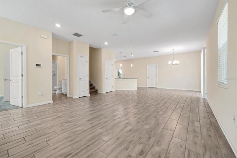 Townhouse in Davenport, Florida 5 bedrooms, 234.3 sq.m. № 2237581 - photo 20